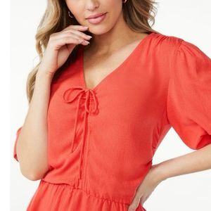NWT Sofia Vergara Front Gathered Bow Peasant Peplum Blouse